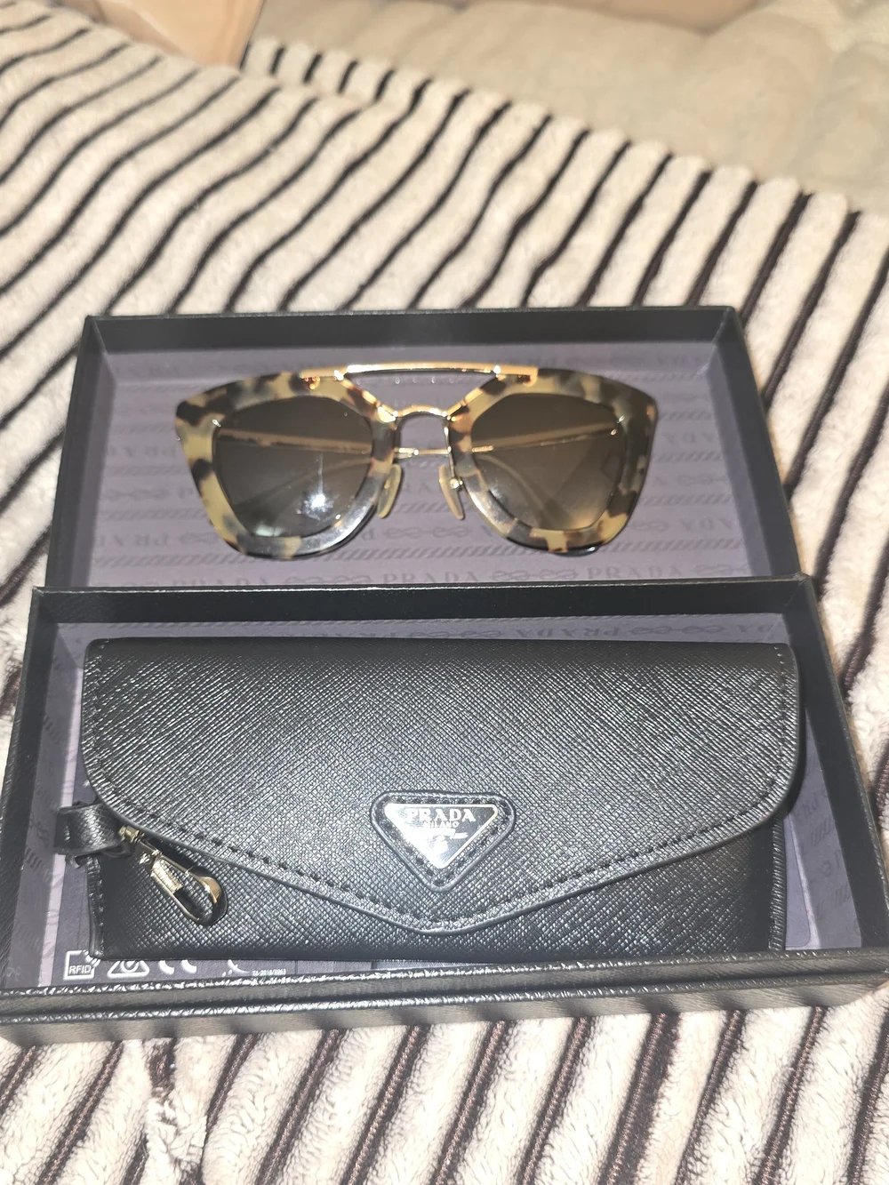 Prada SPR09Q Cinema Tortoise Shell Sunglasses Black Saffiano Leather Case + Box